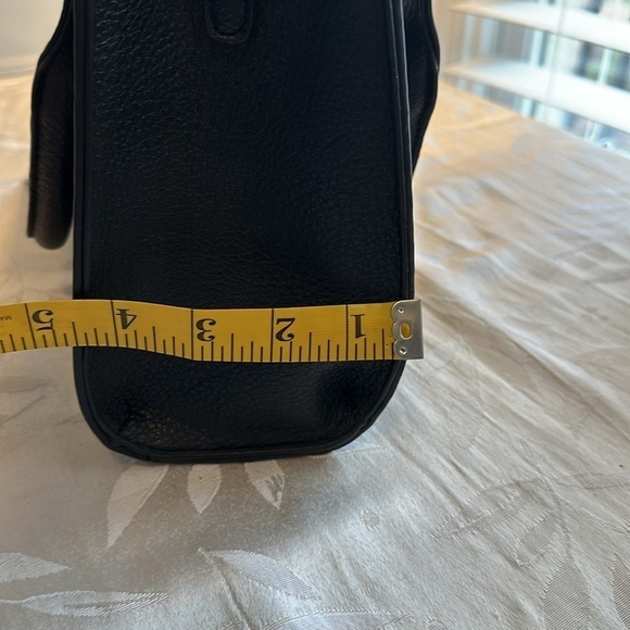 Adaptable black handbag. Perfect size with crossbody strap. New w/ tags - Picture 11 of 11